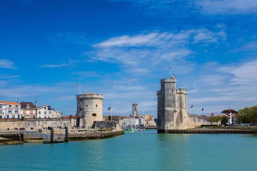 Plein Charme Aux Minimes Terrasse Calme + Parking Daire La Rochelle  Dış mekan fotoğraf