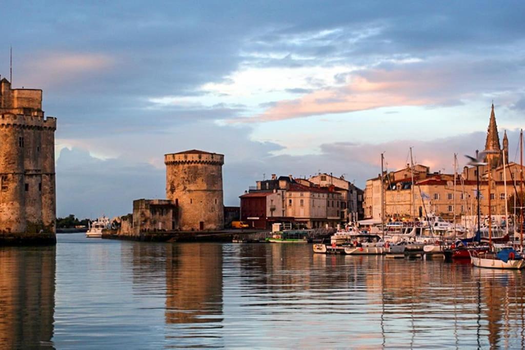 Plein Charme Aux Minimes Terrasse Calme + Parking Daire La Rochelle  Dış mekan fotoğraf