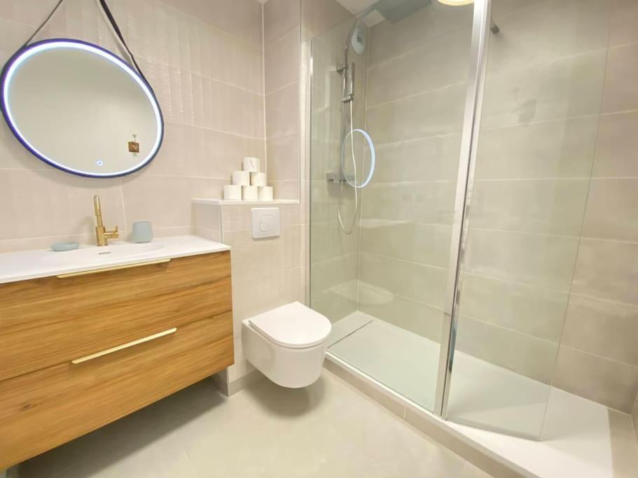 Plein Charme Aux Minimes Terrasse Calme + Parking Daire La Rochelle  Dış mekan fotoğraf