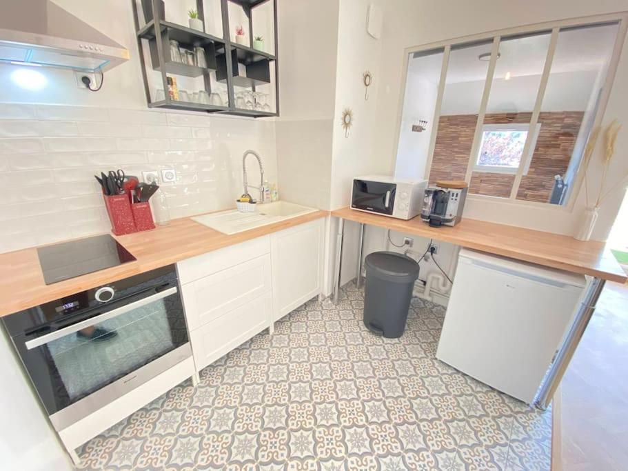 Plein Charme Aux Minimes Terrasse Calme + Parking Daire La Rochelle  Dış mekan fotoğraf